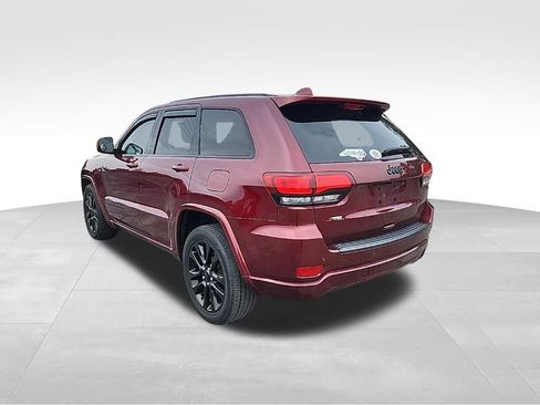Used 2019 Jeep Grand Cherokee Altitude image 13