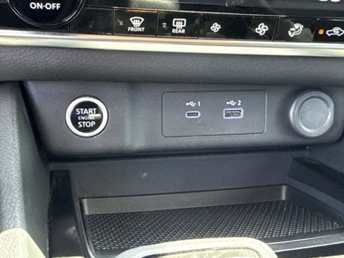 Certified 2023 Nissan Rogue SV FWD image 25
