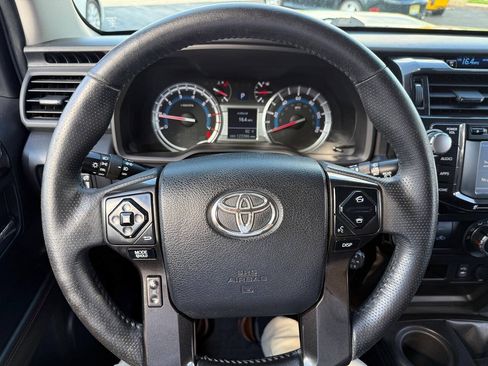 Used 2014 Toyota 4Runner Trail AWD/4WD image 14