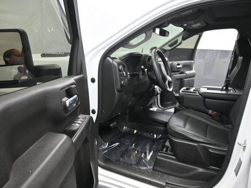 Used 2024 Chevrolet Silverado 2500 W/T w/ WT Convenience Package AWD/4WD image 14