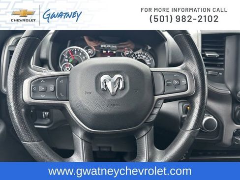 Used 2024 RAM 2500 Tradesman w/ Chrome Appearance Group image 17