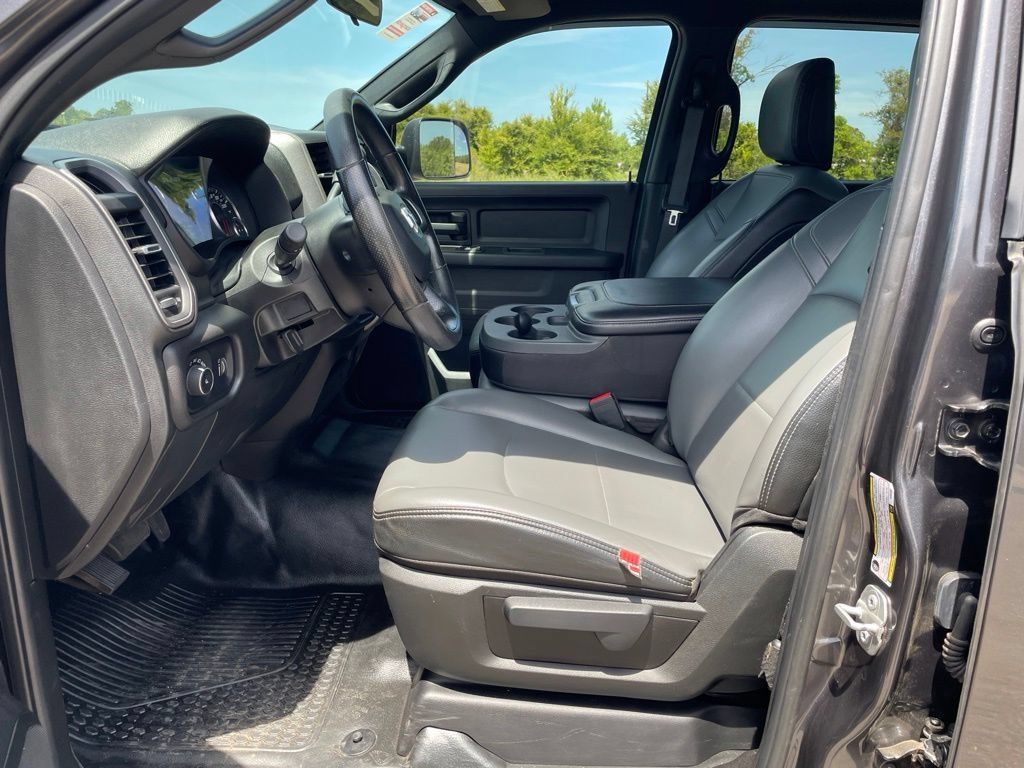 Used 2022 RAM 2500 Tradesman w/ Chrome Appearance Group AWD/4WD image 14