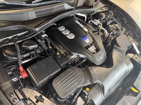 Used 2017 Maserati Ghibli S RWD image 32