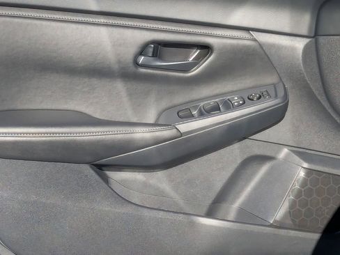 New 2025 Nissan Sentra S image 11