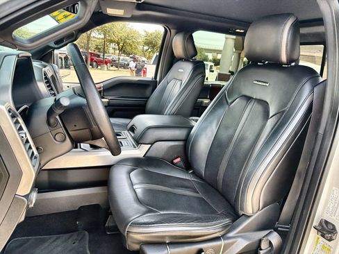 Used 2016 Ford F150 Platinum w/ Equipment Group 701A Luxury AWD/4WD image 11