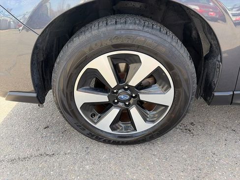 Used 2017 Subaru Forester 2.5i w/ Popular Package #2A AWD/4WD image 11
