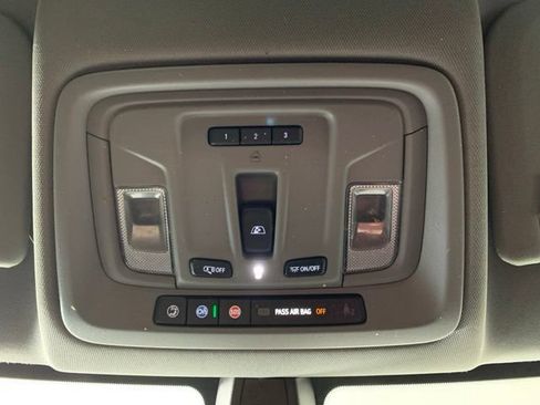 Used 2020 Chevrolet Silverado 1500 RST AWD/4WD image 37