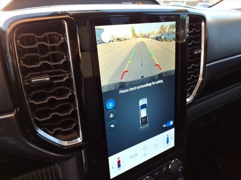 Certified 2025 Ford Ranger XLT w/ FX4 Off-Road Package image 15