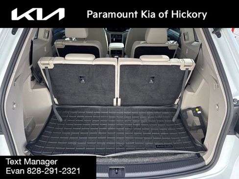 Used 2023 Volkswagen Atlas SE image 11