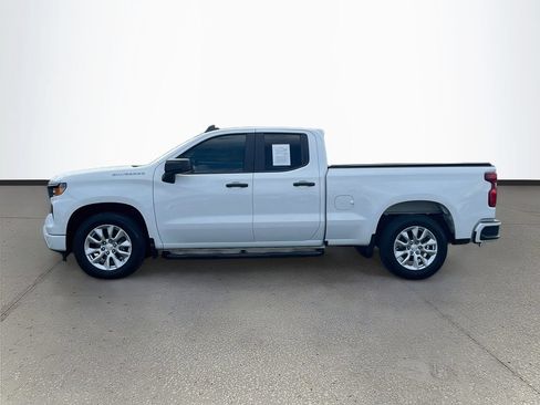 Used 2022 Chevrolet Silverado 1500 Custom RWD image 4