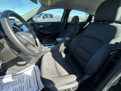 Used 2024 Chevrolet Malibu LT w/ Midnight Edition image 17