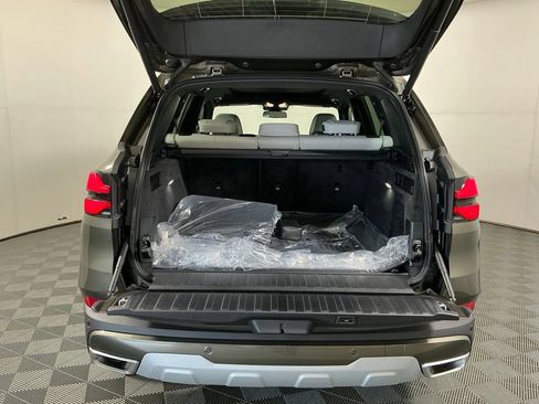 New 2026 BMW X5 xDrive40i w/ Climate Comfort Package AWD/4WD image 28