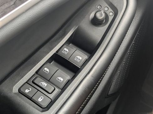 Used 2023 Jeep Grand Cherokee Limited AWD/4WD image 29