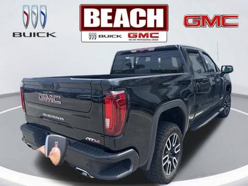 Used 2024 GMC Sierra 1500 AT4 w/ Technology Package AWD/4WD image 5
