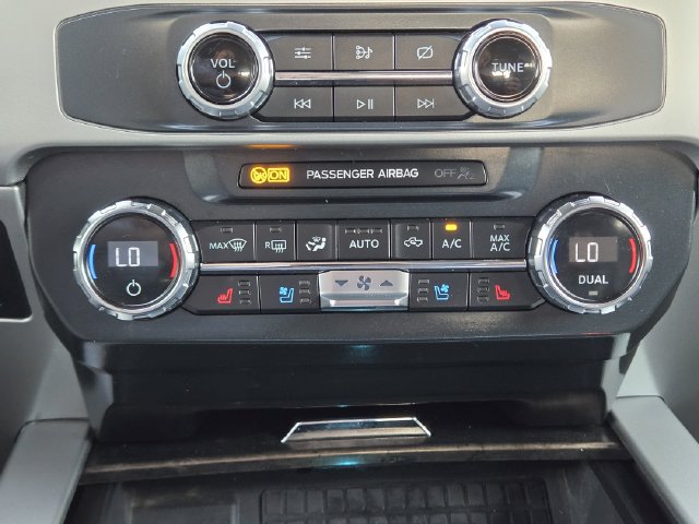 Used 2022 Ford F350 Lariat w/ Lariat Ultimate Package AWD/4WD image 18