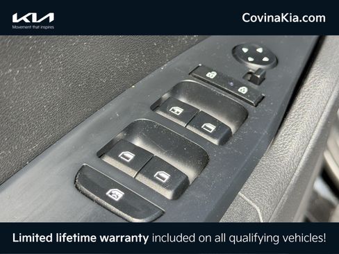 Used 2025 Kia Sportage LX FWD image 14