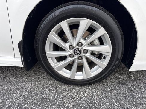 Used 2024 Toyota Camry SE FWD image 9