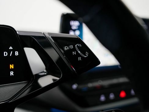 Used 2021 Volkswagen ID.4 Pro S image 14