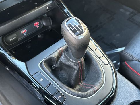 Certified 2022 Kia Forte GT FWD image 21
