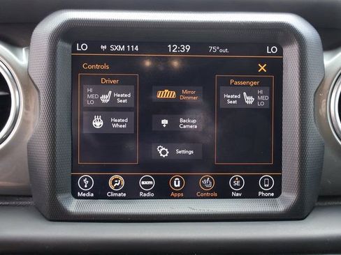 Used 2019 Jeep Wrangler Unlimited Sahara w/ Dual Top Group AWD/4WD image 25