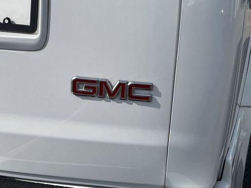 Used 2019 GMC Savana 2500 Extended w/ Enhanced Convenience Package image 45