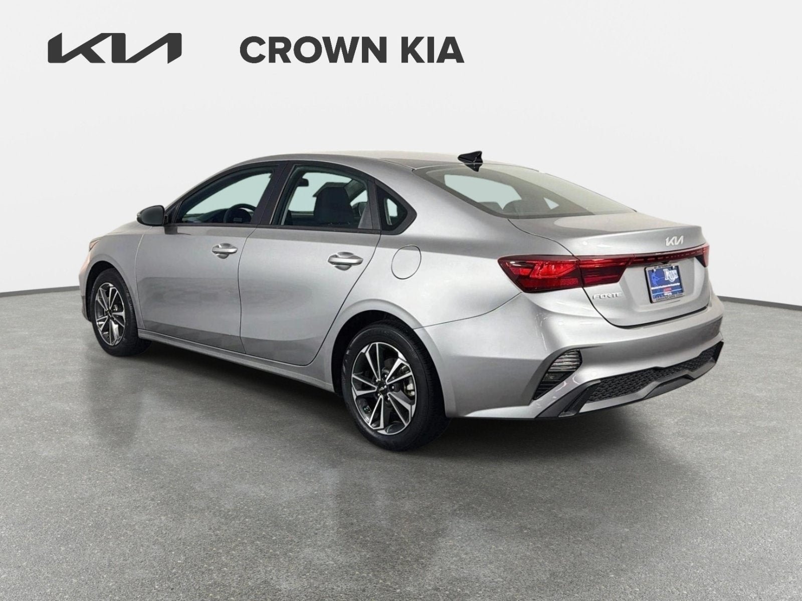 Used 2024 Kia Forte LXS w/ LXS Technology Package FWD image 7