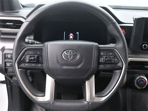 Used 2025 Toyota Tacoma TRD Sport image 28