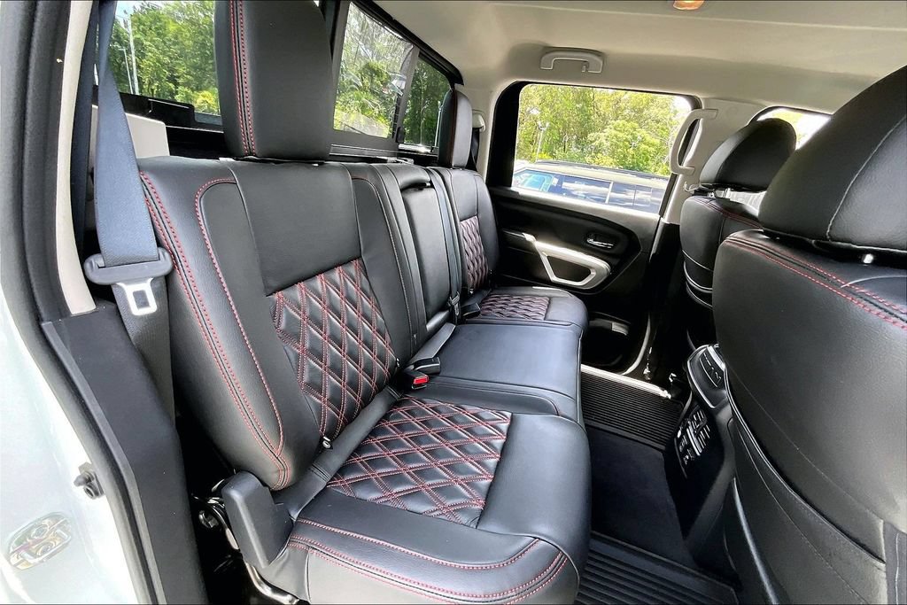 Used 2024 Nissan Titan SV w/ SV Convenience Package AWD/4WD image 24