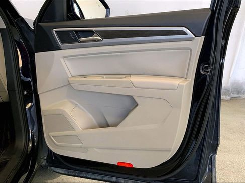 Used 2018 Volkswagen Atlas SEL image 26