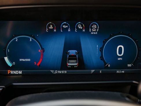 Used 2026 Ford F450 Platinum w/ FX4 Off-Road Package image 91