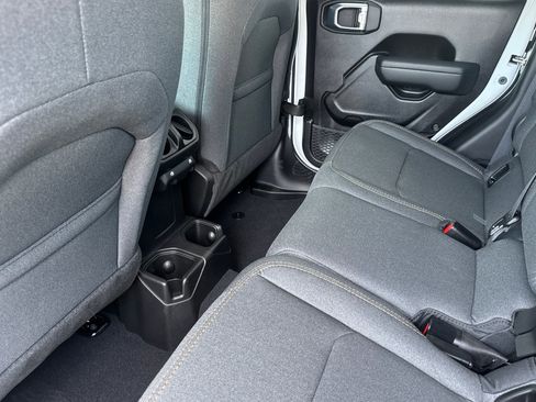 New 2026 Jeep Gladiator Sport image 11