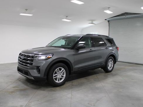 New 2026 Ford Explorer Active image 3