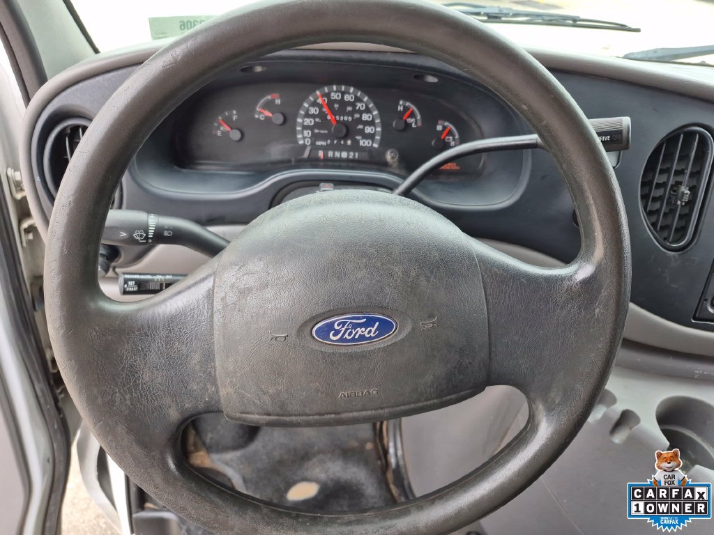 Used 2002 Ford E-150 and Econoline 150 RWD image 11
