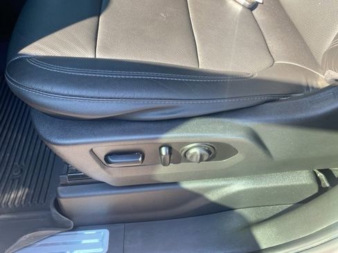 Used 2019 GMC Sierra 1500 SLT w/ SLT Premium Package image 17