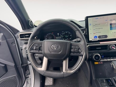 New 2026 Toyota 4Runner 4WD image 12