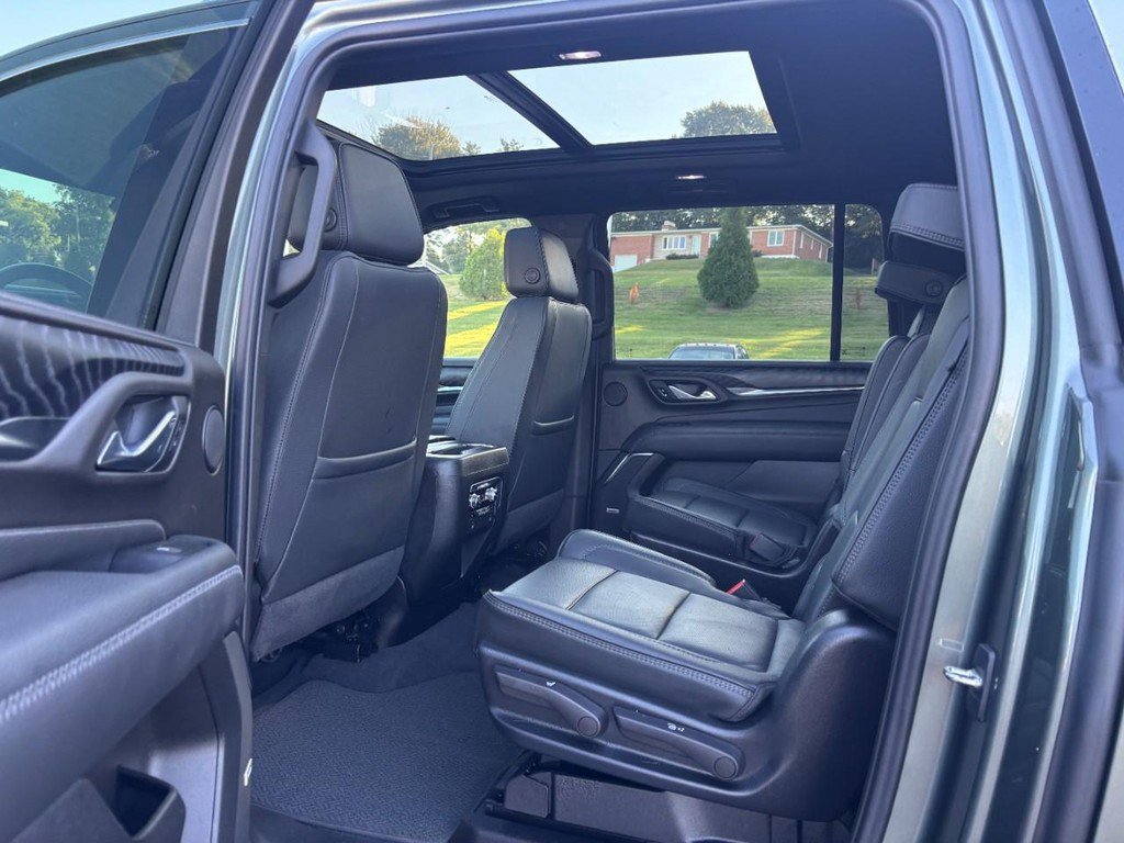 Certified 2023 GMC Yukon XL Denali AWD/4WD image 11