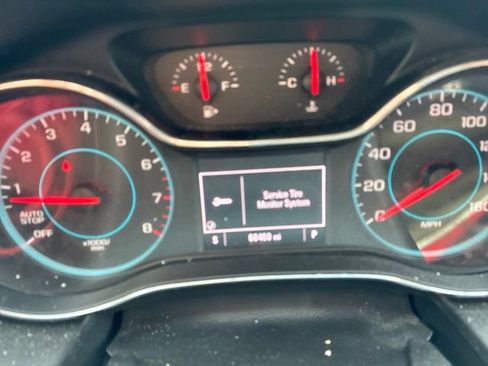 Used 2017 Chevrolet Cruze LT FWD image 7
