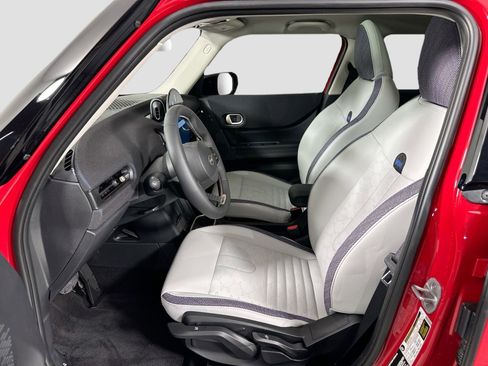 Certified 2025 MINI Cooper S FWD image 17