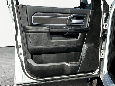 Used 2024 RAM 2500 Big Horn image 20