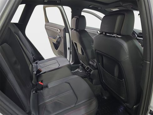 Certified 2025 Audi Q3 2.0T Premium Plus w/ Premium Plus Package image 13