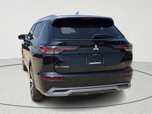 New 2025 Mitsubishi Outlander SEL image 7