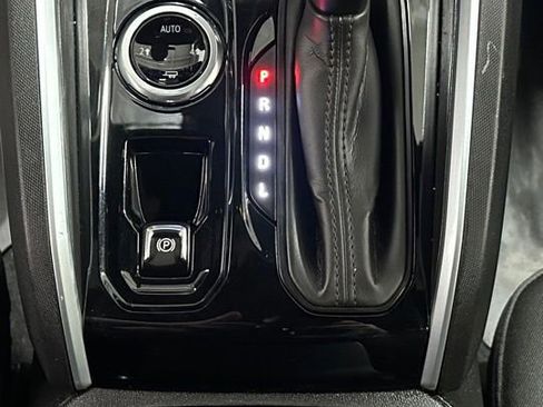 Used 2023 Chevrolet Colorado W/T w/ Safety Package image 18