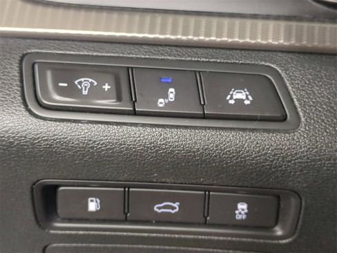 Used 2018 Hyundai Sonata Limited image 27