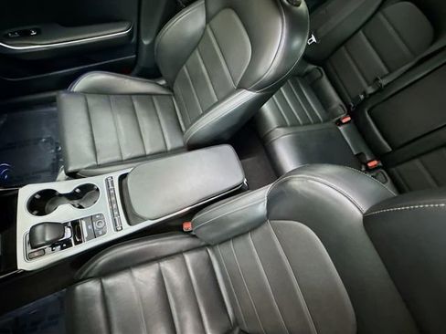 Used 2020 Kia Stinger GT2 image 23