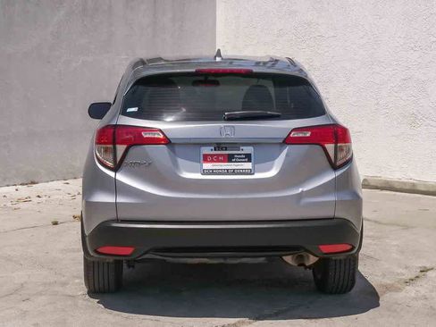 Used 2022 Honda HR-V LX image 8