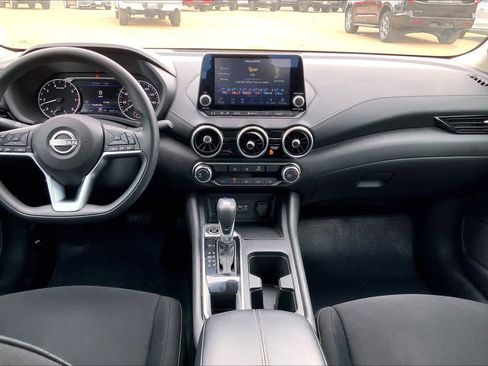 Used 2024 Nissan Sentra SV w/ Trunk Package image 15