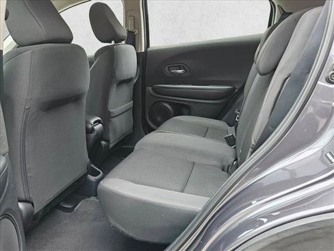Used 2019 Honda HR-V LX image 16