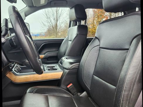 Used 2015 Chevrolet Silverado 2500 LTZ w/ LTZ Plus Package image 14