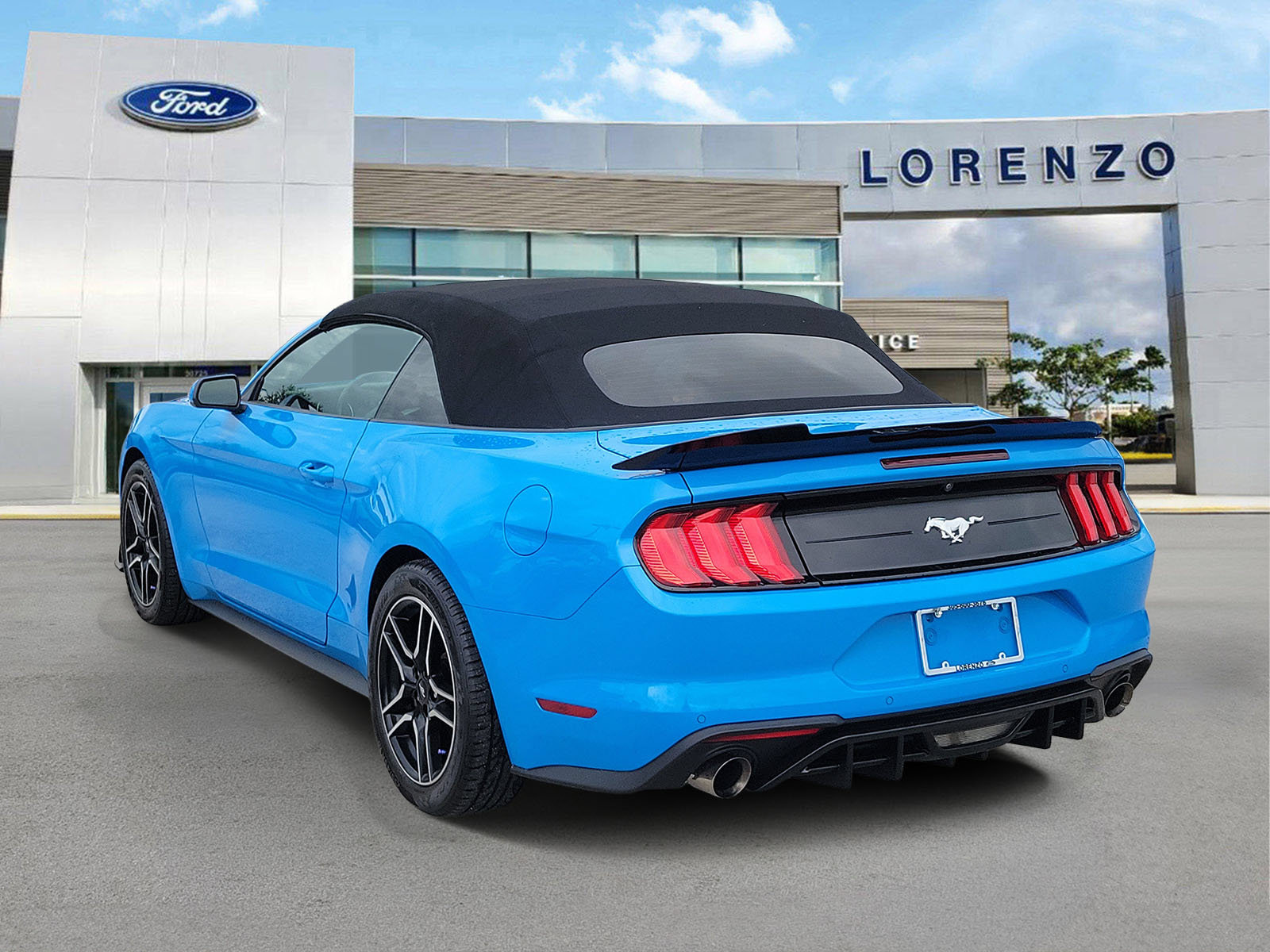 Used 2022 Ford Mustang Premium RWD image 7