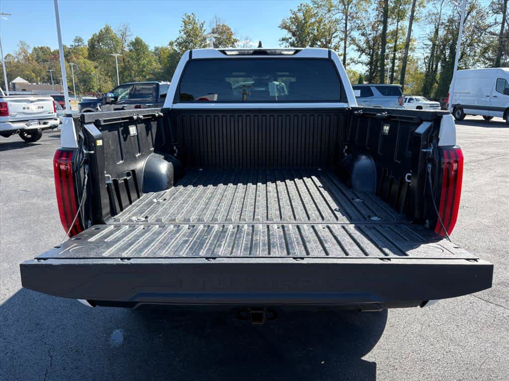 Used 2025 Toyota Tundra SR5 w/ SR5 Premium Package AWD/4WD image 29